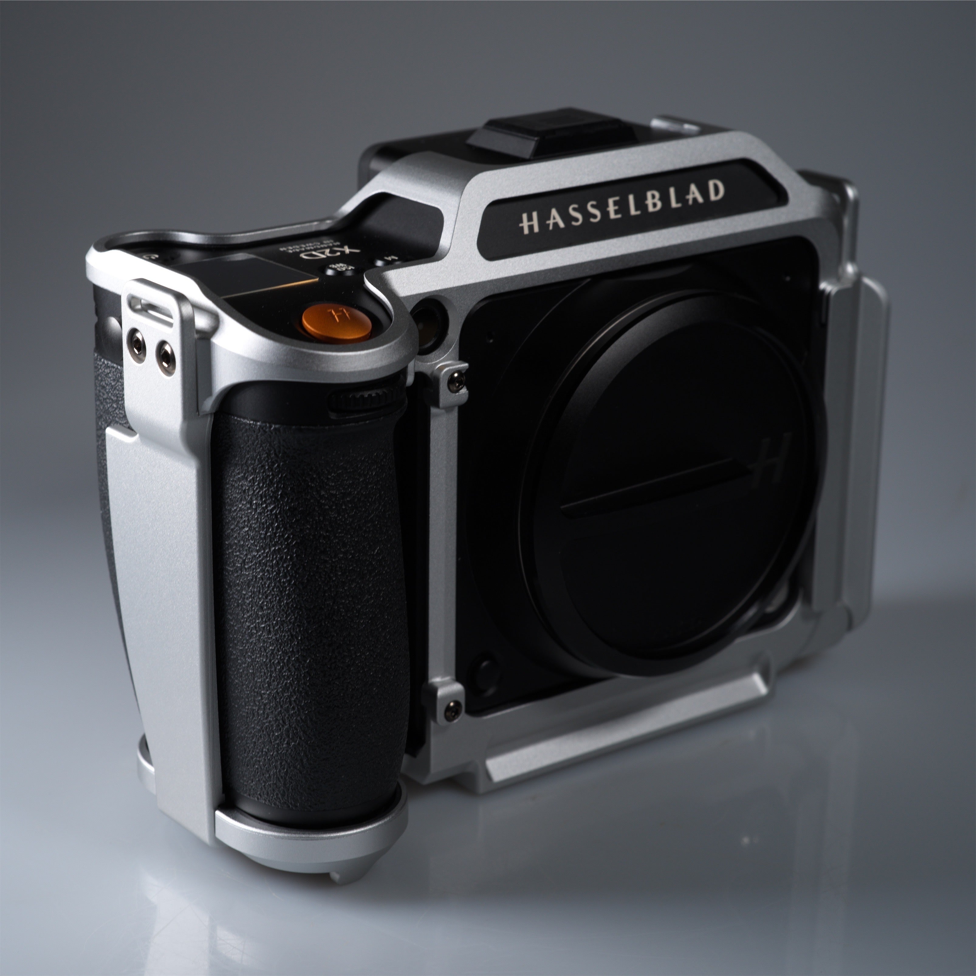 Lanhorse Hasselblad X2D Camera Cage, Integrated Landscape and Portrait Quick-Release Plate. (Silver)