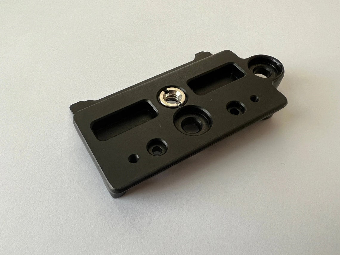 Lanhorse Hasselblad X2D 100C Camera Cage, Quick-Release Plate Options