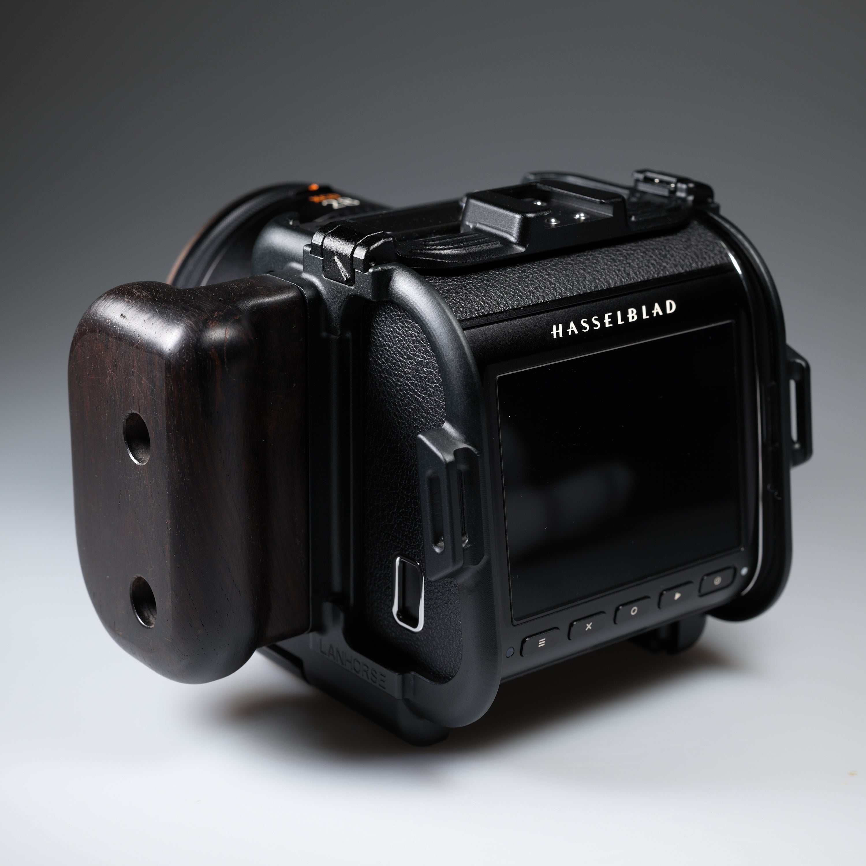 907X camera cage